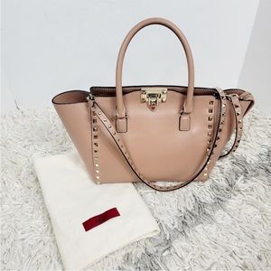 Valentino Garavani Vitello rockstud leather small bag in taupe/tan EUC